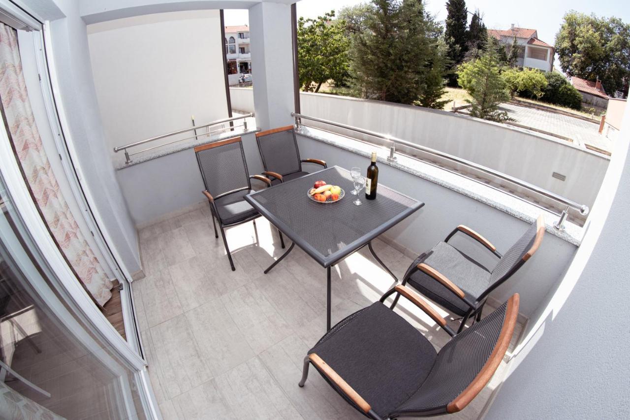 Apartmani Mijo, Biograd Na Moru Exteriér fotografie