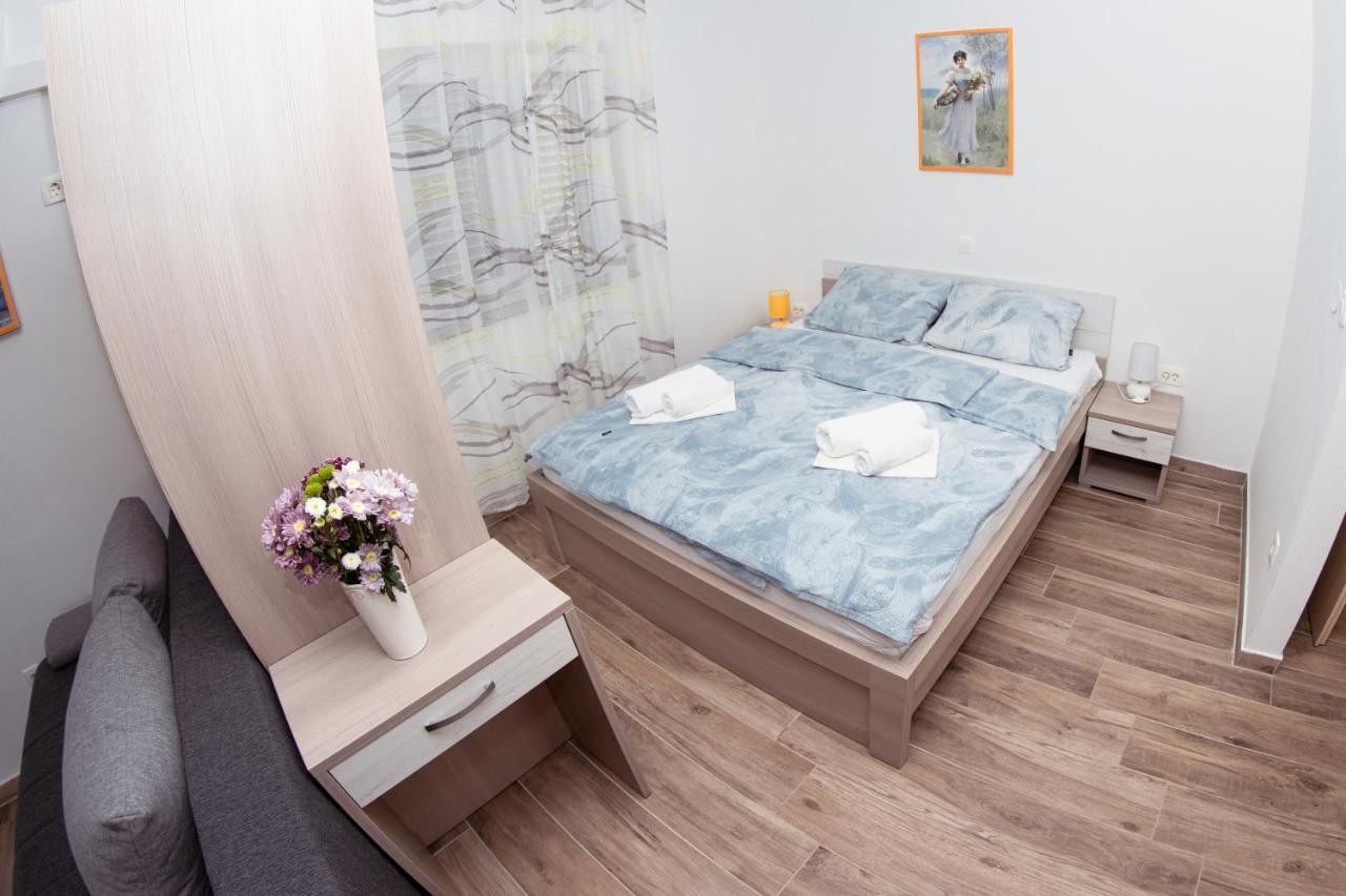 Apartmani Mijo, Biograd Na Moru Exteriér fotografie
