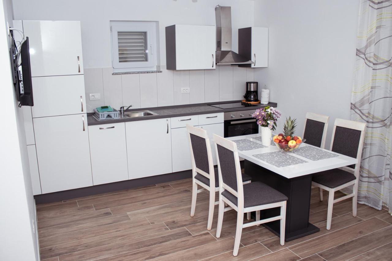 Apartmani Mijo, Biograd Na Moru Exteriér fotografie