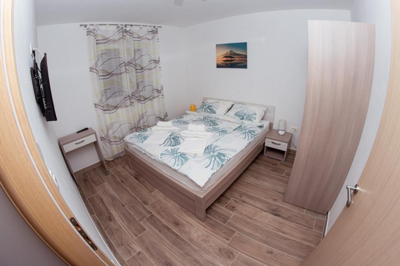 Apartmani Mijo, Biograd Na Moru Exteriér fotografie
