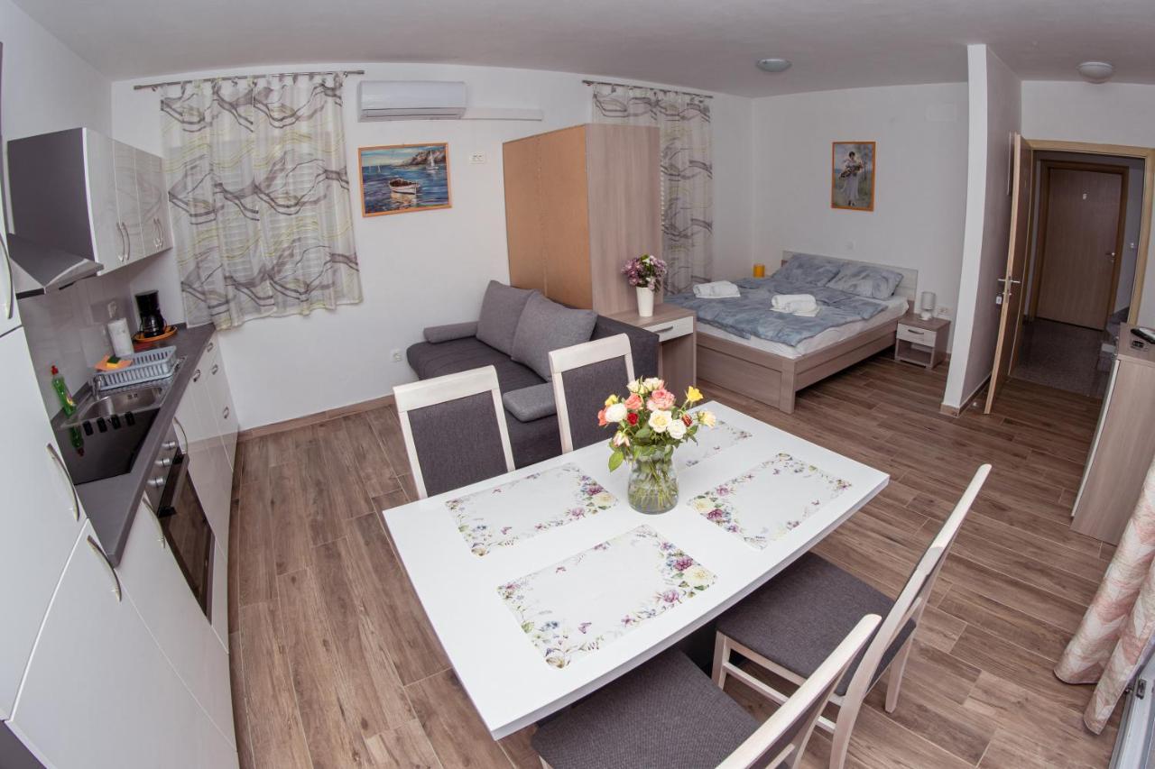 Apartmani Mijo, Biograd Na Moru Exteriér fotografie