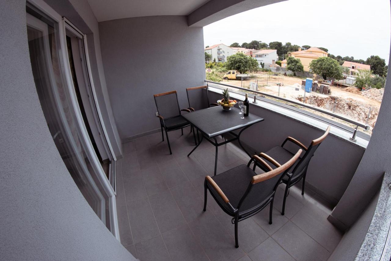 Apartmani Mijo, Biograd Na Moru Exteriér fotografie