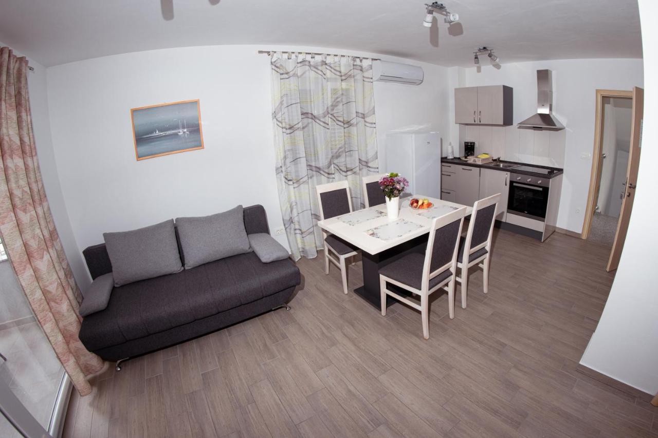 Apartmani Mijo, Biograd Na Moru Exteriér fotografie