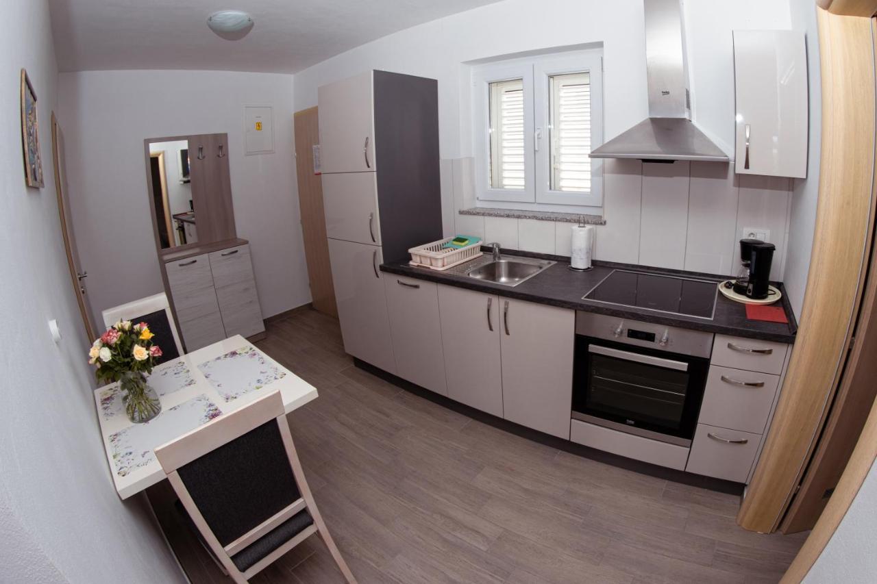 Apartmani Mijo, Biograd Na Moru Exteriér fotografie