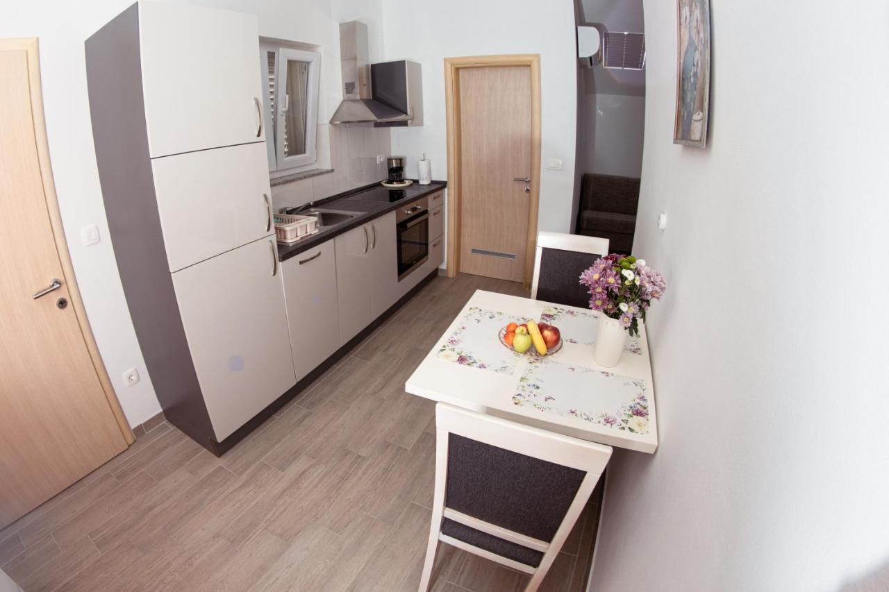Apartmani Mijo, Biograd Na Moru Exteriér fotografie