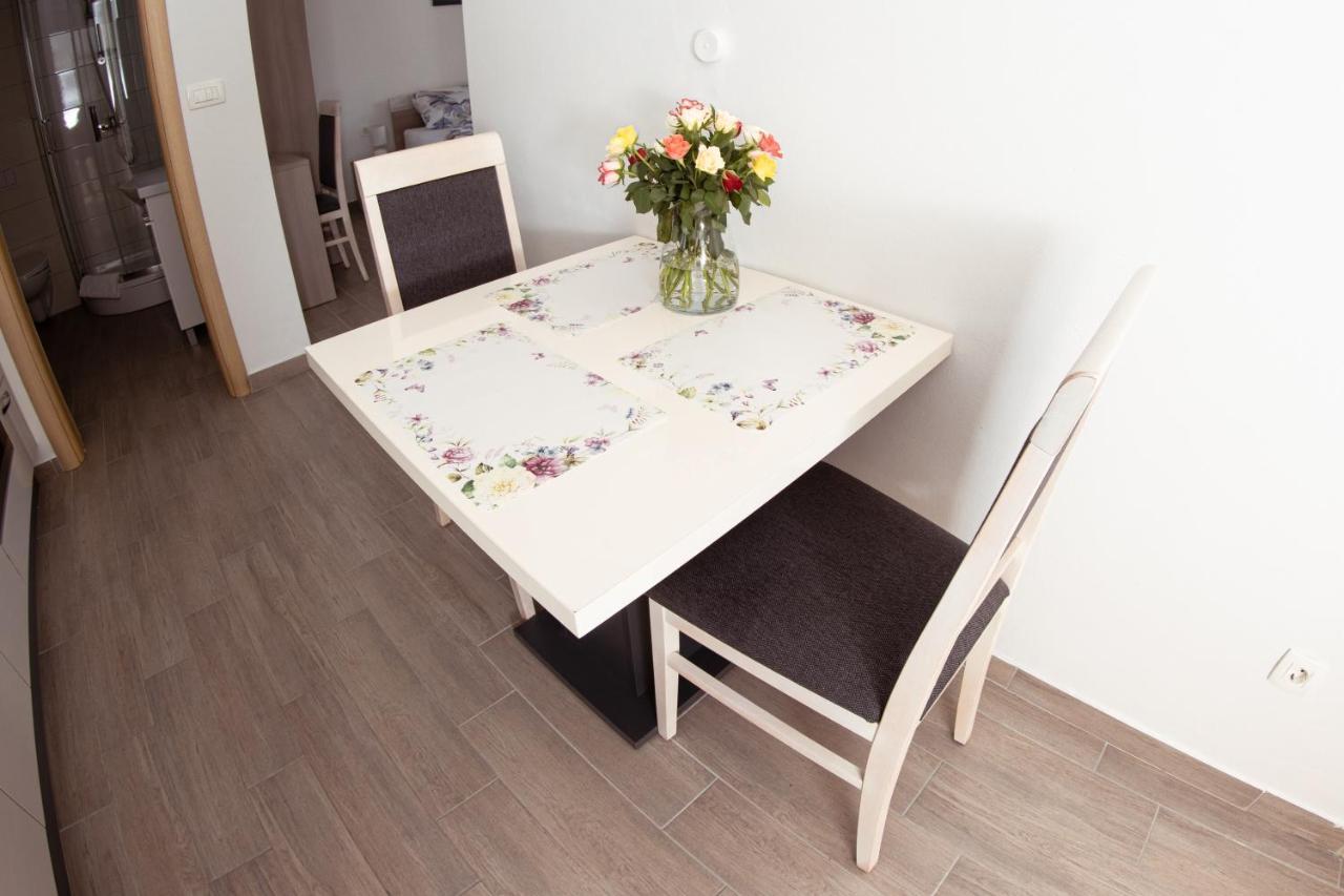 Apartmani Mijo, Biograd Na Moru Exteriér fotografie