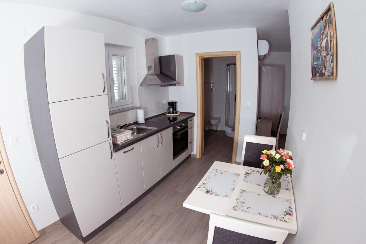 Apartmani Mijo, Biograd Na Moru Exteriér fotografie