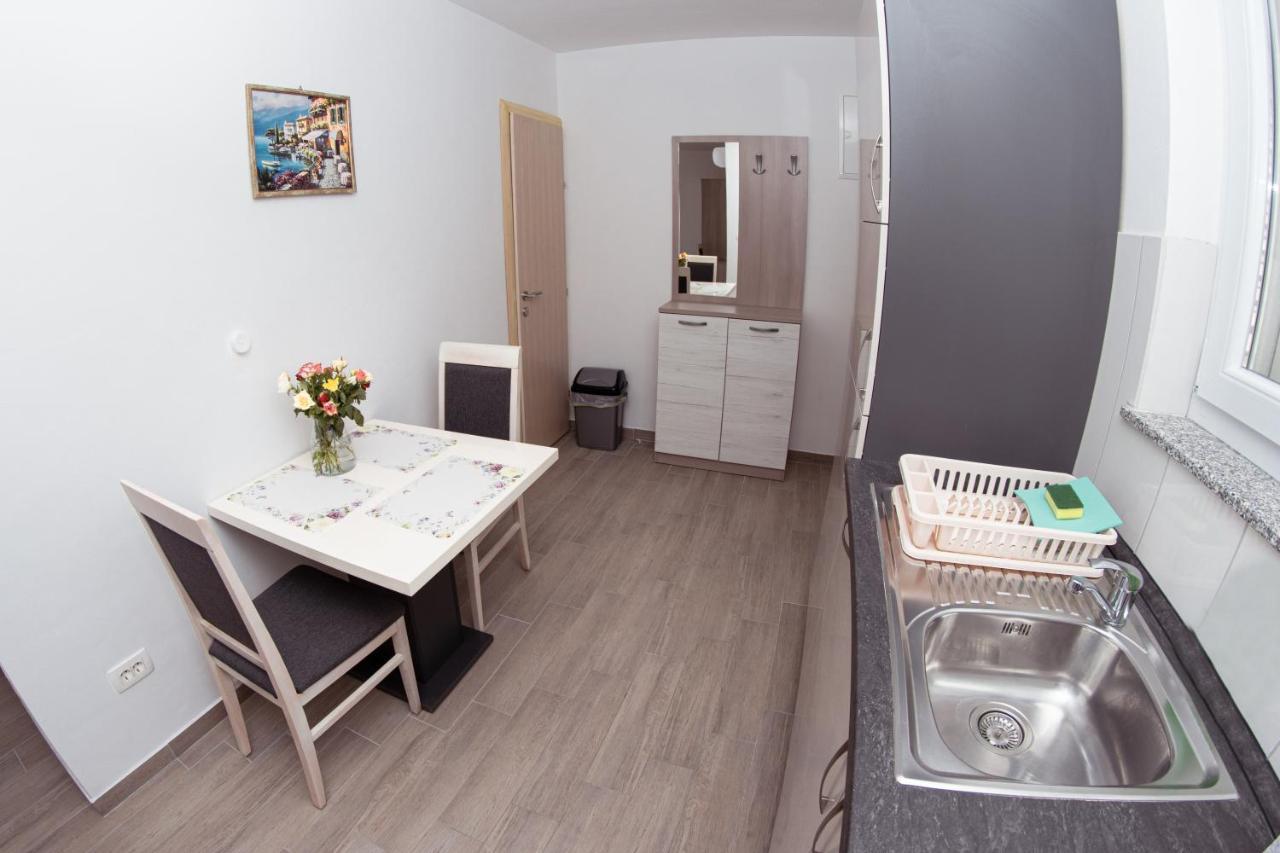 Apartmani Mijo, Biograd Na Moru Exteriér fotografie